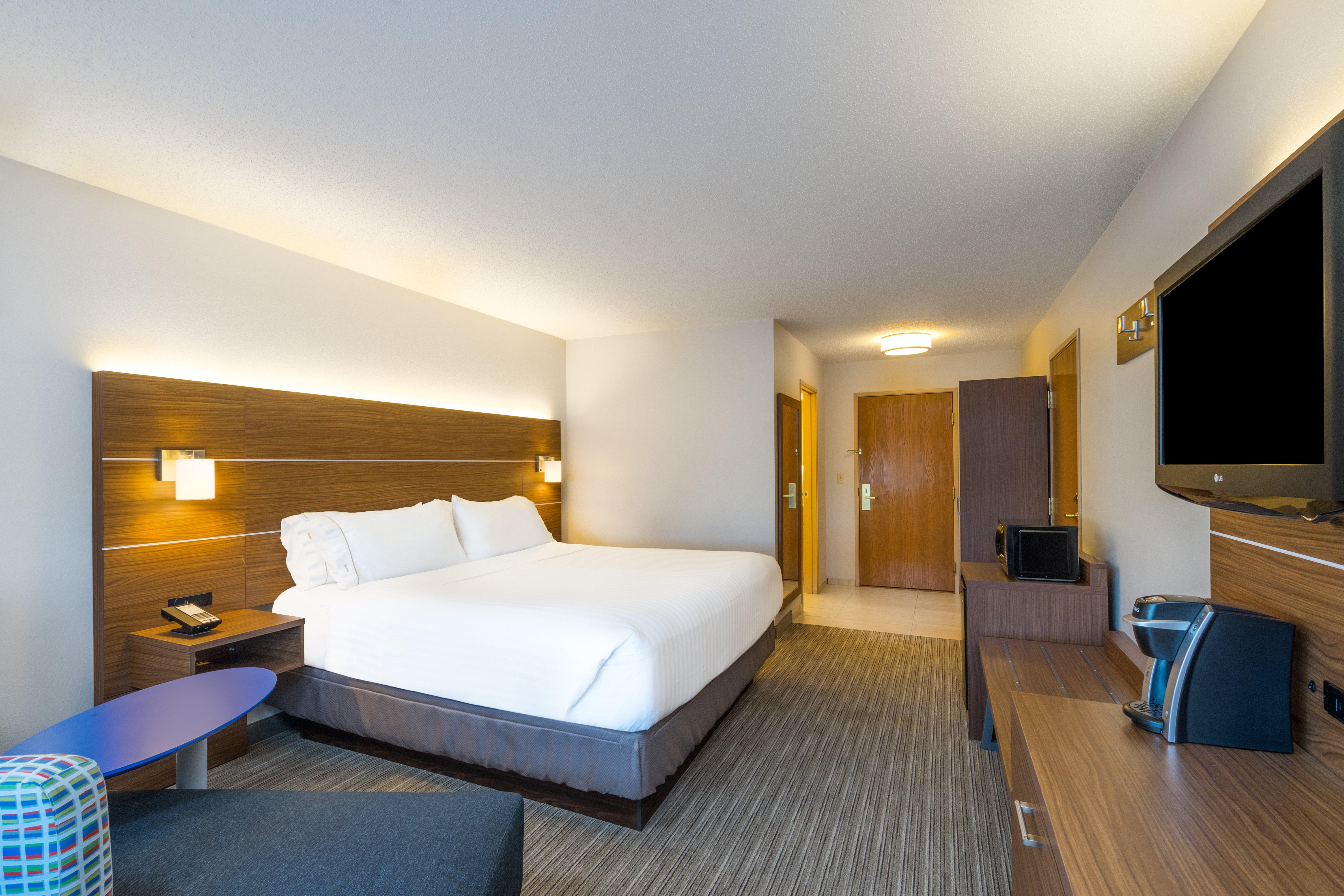Express / Sturgis By Ihg 2*