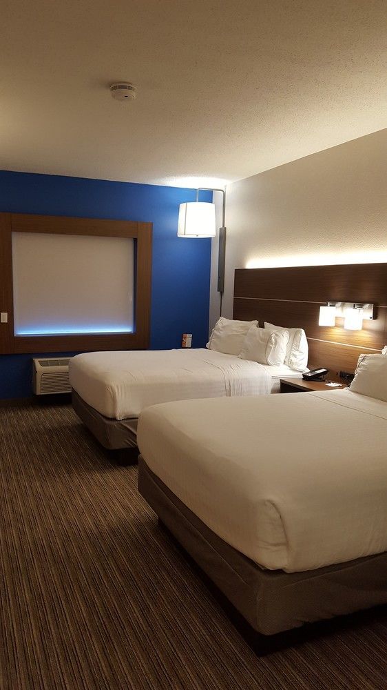 Express / Sturgis By Ihg Hotel