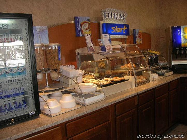 Express / Sturgis By Ihg 2*