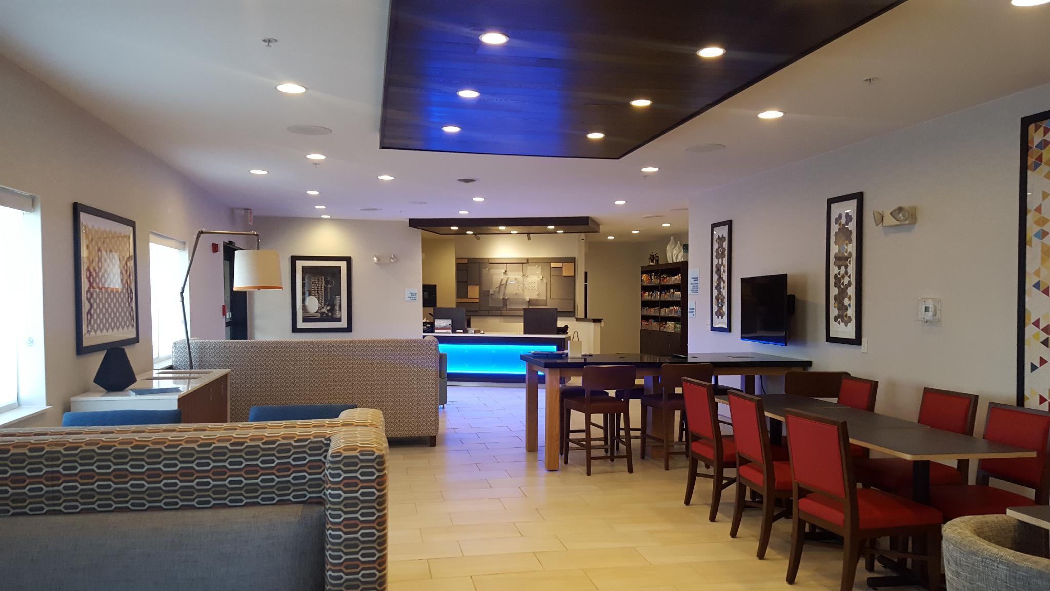 Express / Sturgis By Ihg