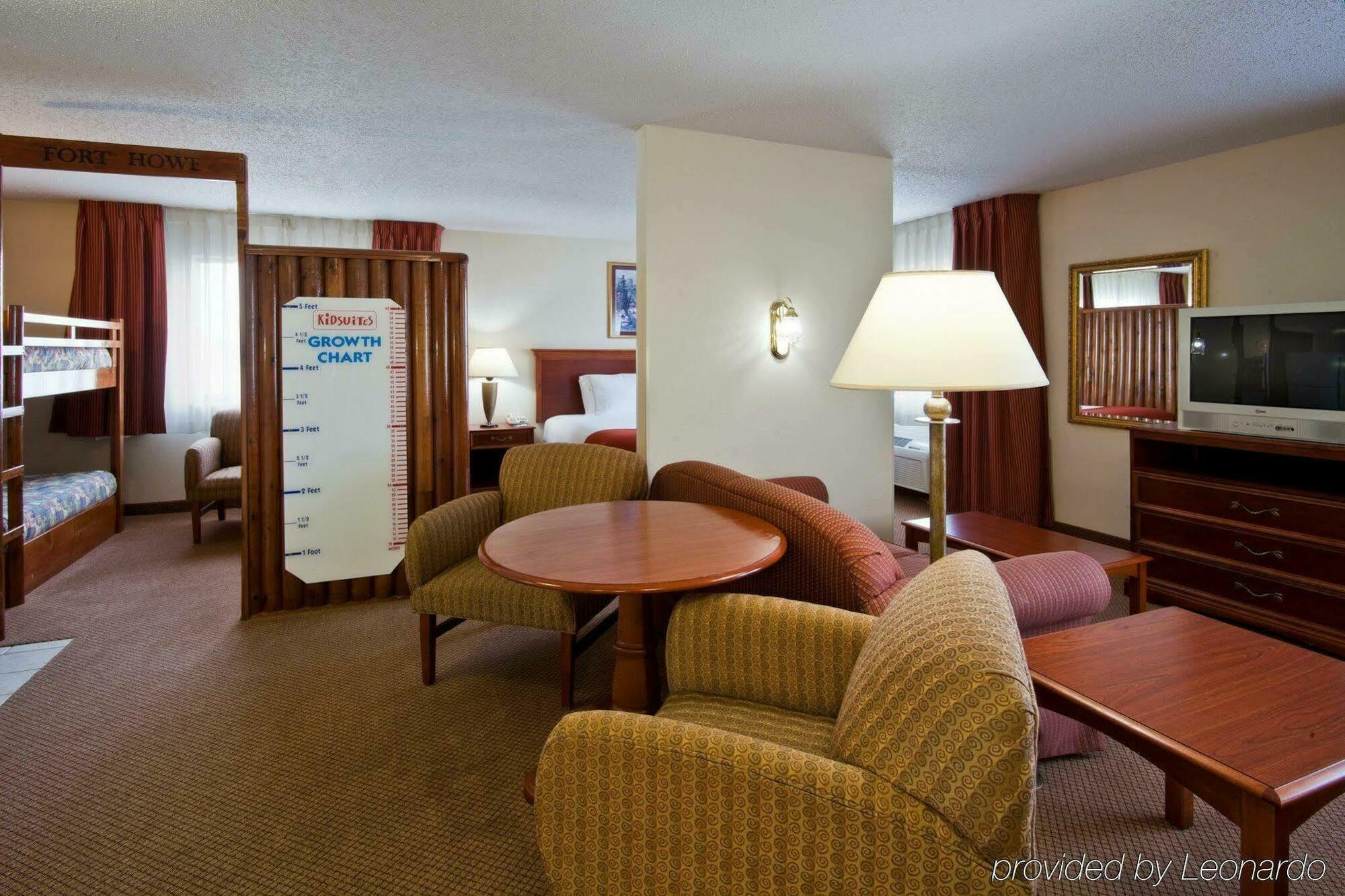 Express / Sturgis By Ihg 2*