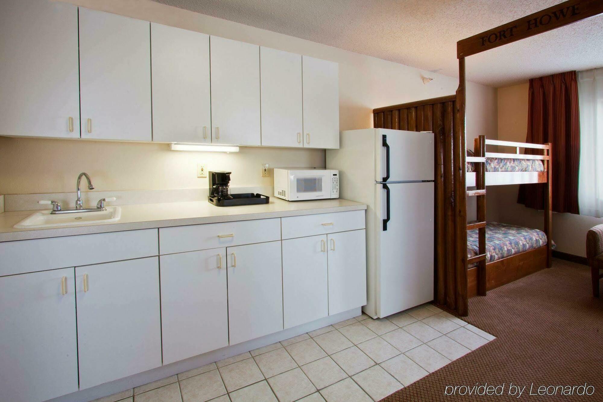 Express / Sturgis By Ihg 2* Howe