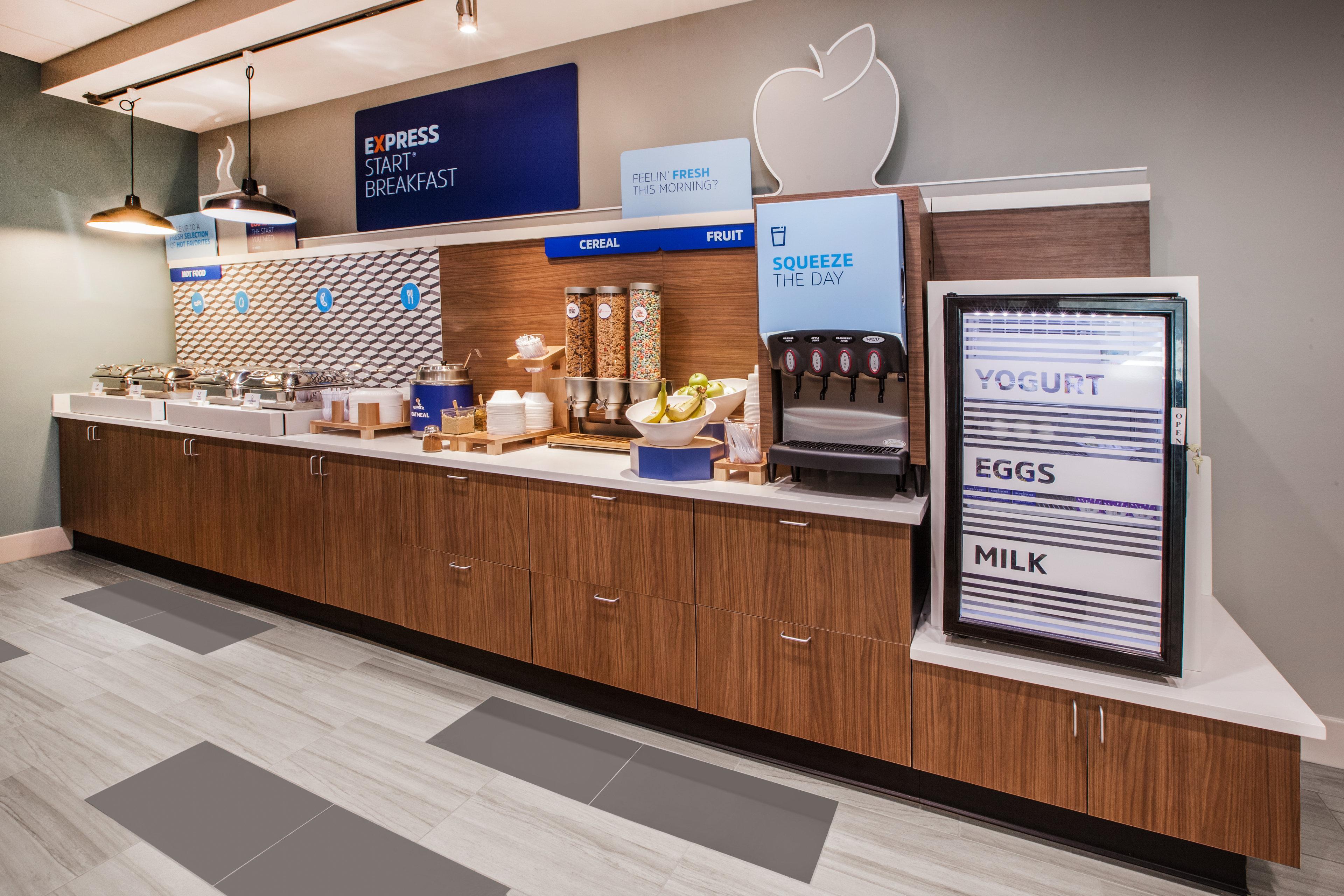 Express / Sturgis By Ihg Hotel 2*