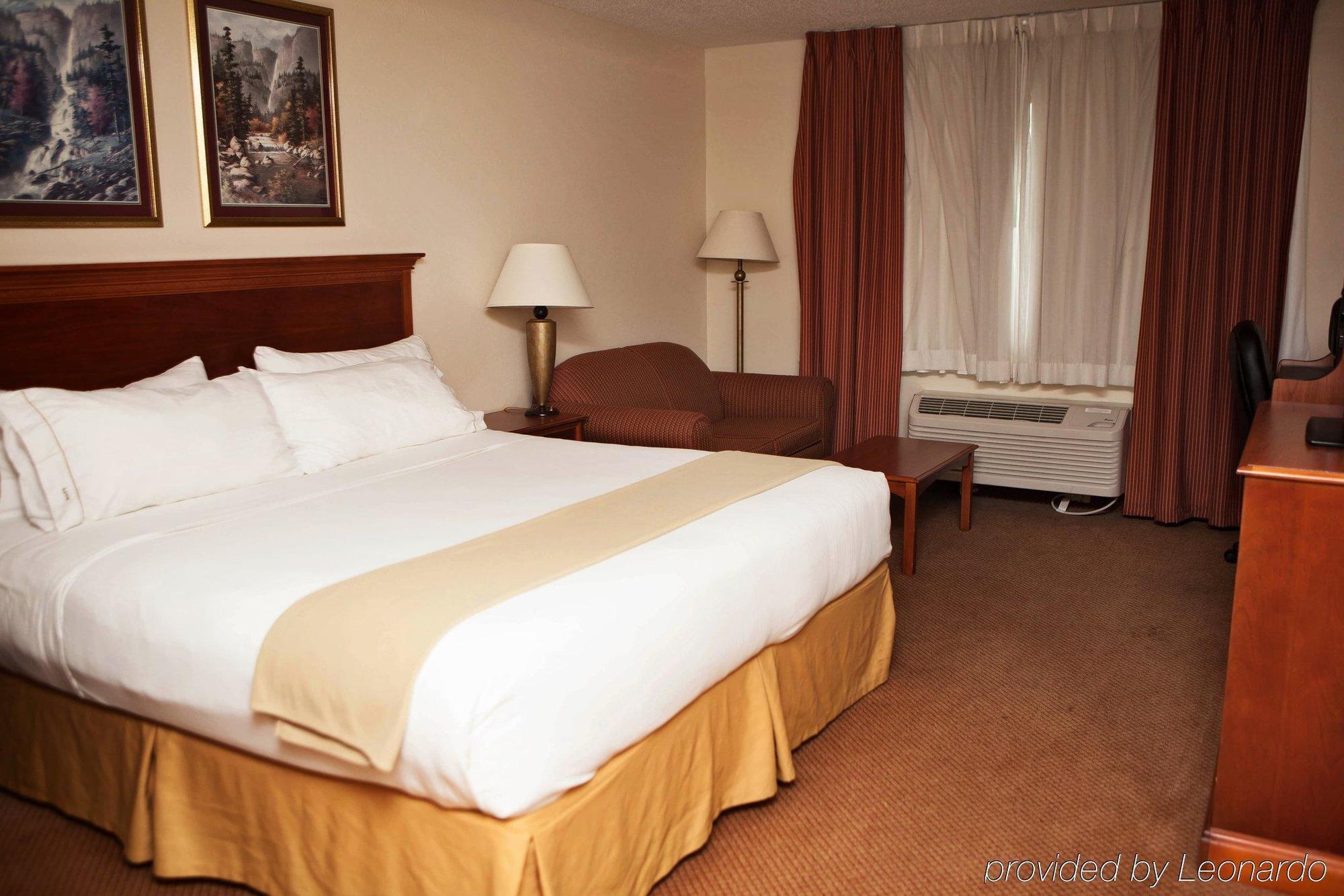 Hotel Express / Sturgis By Ihg 2*
