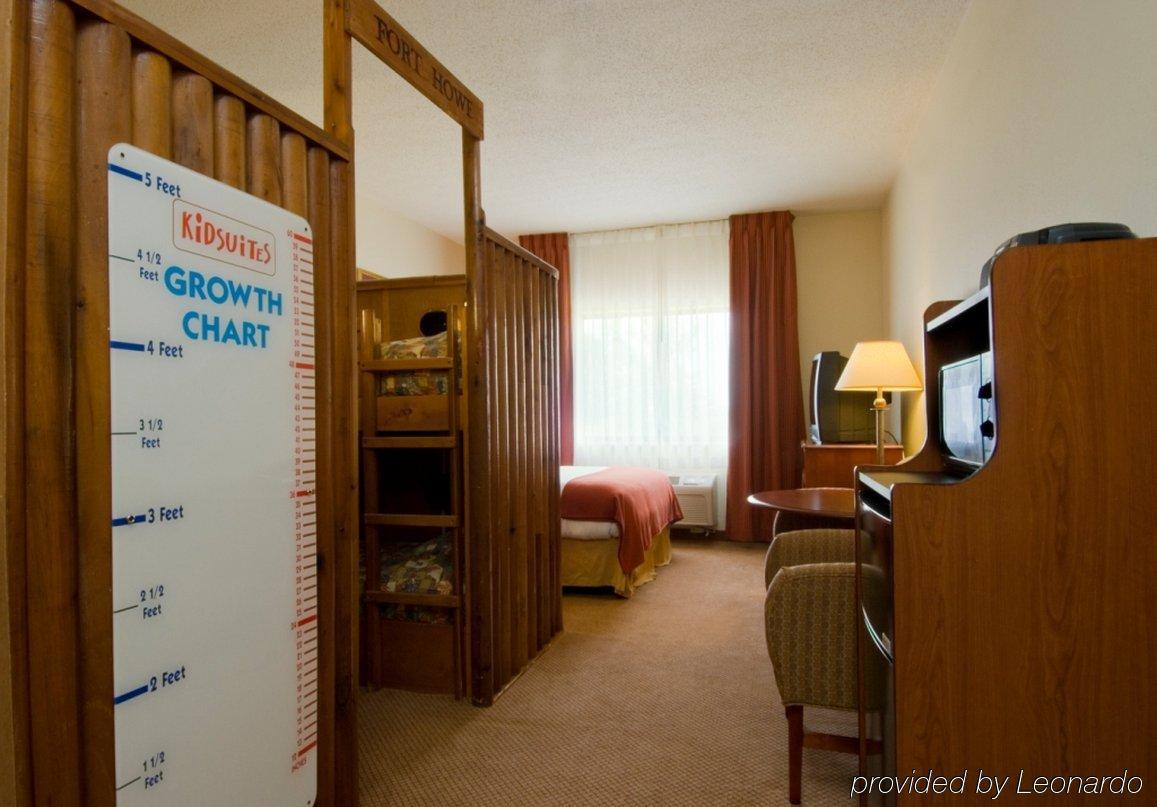 Express / Sturgis By Ihg