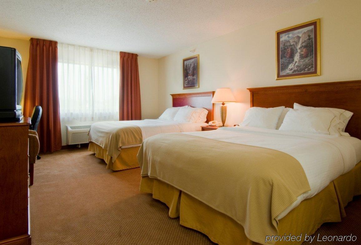 Express / Sturgis By Ihg Hotel